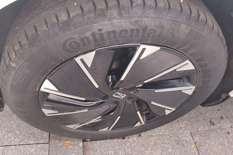 Used Avatr 07 2024 Max Pure Electric Edition Left Front Wheel Hub