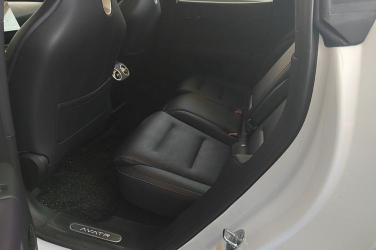 Used Avatr 07 2024 Max Extended-Range Edition Left Rear Seat