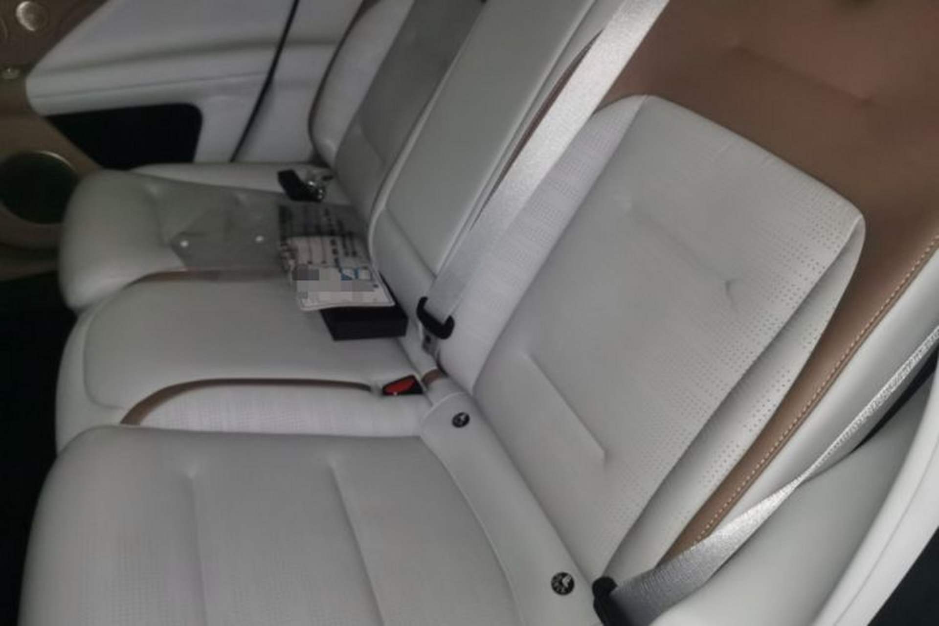 Used Avatr 07 2024 Ultra Range-Extended Four-Wheel Drive Left Rear Seat