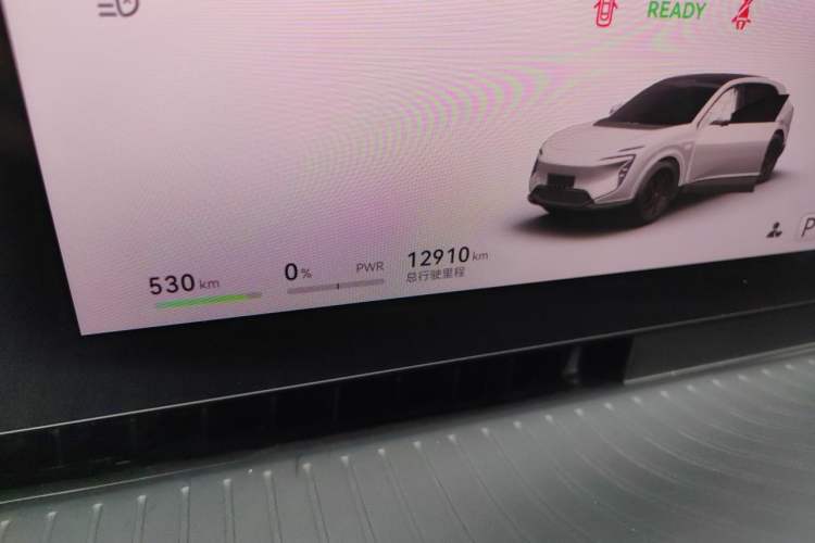 Used Avatr 07 2024 Ultra All-Electric Four-Wheel Drive Odometer Close Up