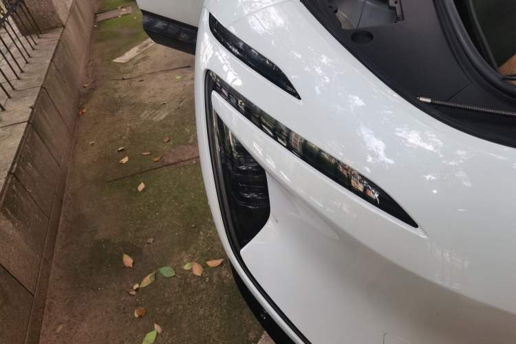 Used Avatr 07 2024 Pro+ All-Electric Version Right Front Headlight