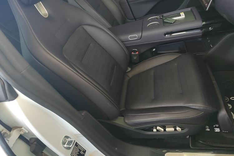 Used Avatr 07 2024 Max Extended-Range Edition Right Front Seat