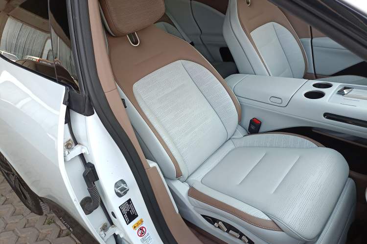Used Avatr 07 2024 Pro+ All-Electric Version Right Front Seat