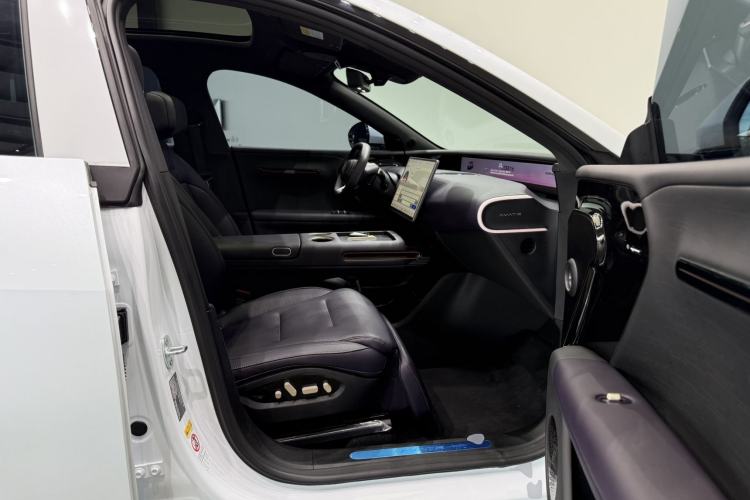 Used Avatr 07 2024 Pro+ All-Electric Version Right Front Seat