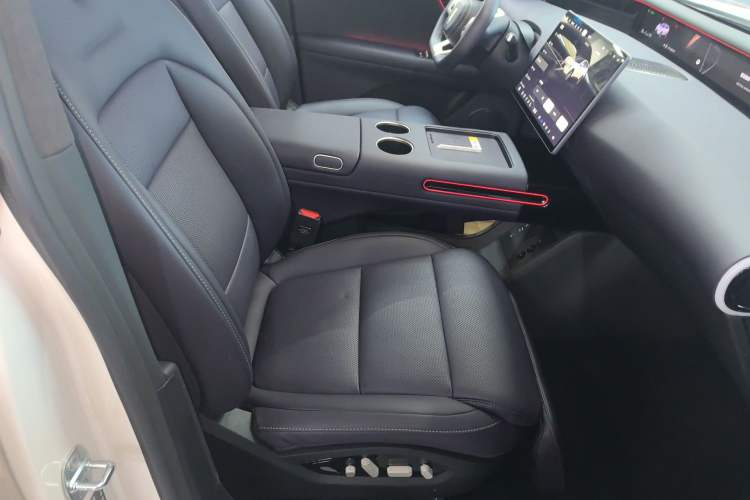 Used Avatr 07 2024 Ultra All-Electric Four-Wheel Drive Right Front Seat