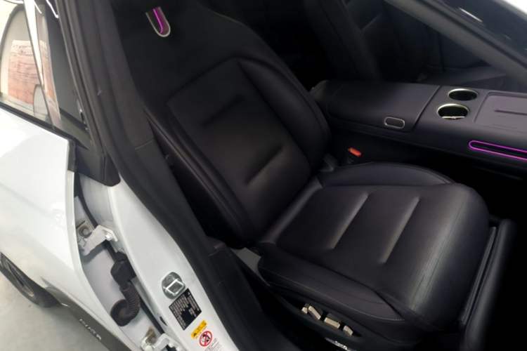 Used Avatr 07 2024 Max Extended-Range Edition Right Front Seat