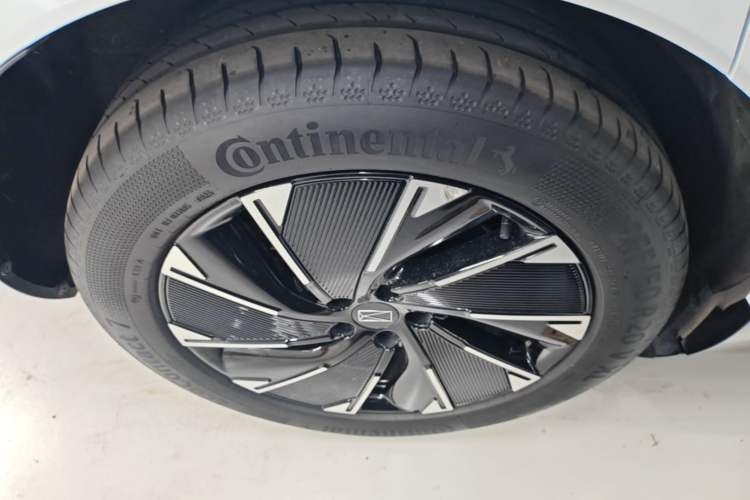 Used Avatr 07 2024 Pro+ All-Electric Version Right Rear Wheel Hub