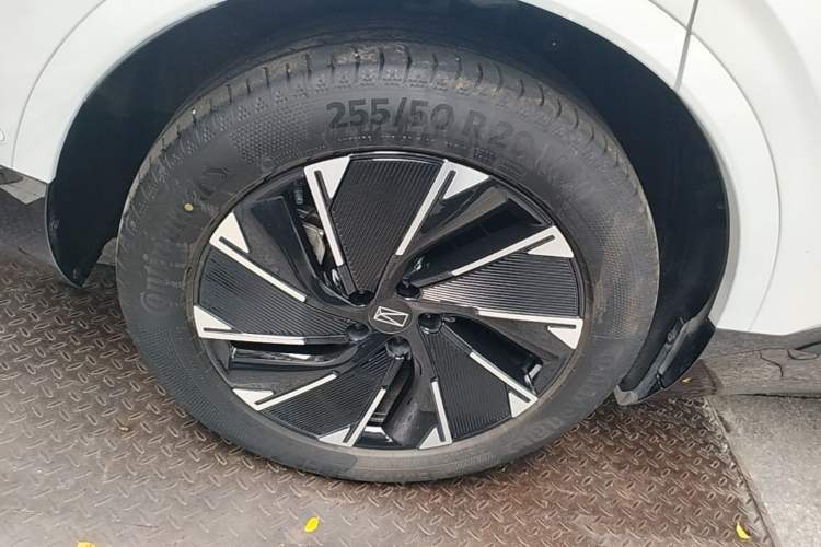 Used Avatr 07 2024 Max Pure Electric Edition Right Rear Wheel Hub