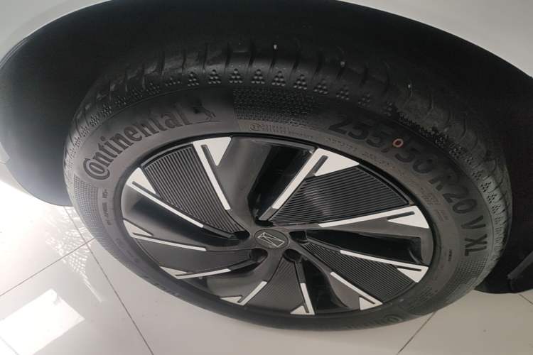 Used Avatr 07 2024 Pro+ All-Electric Version Right Rear Wheel Hub