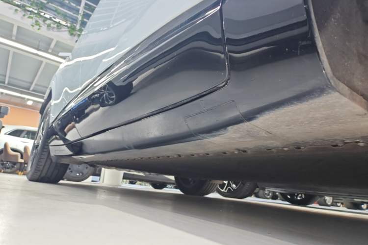 Used Avatr 07 2024 Pro+ All-Electric Version Right Side Sill