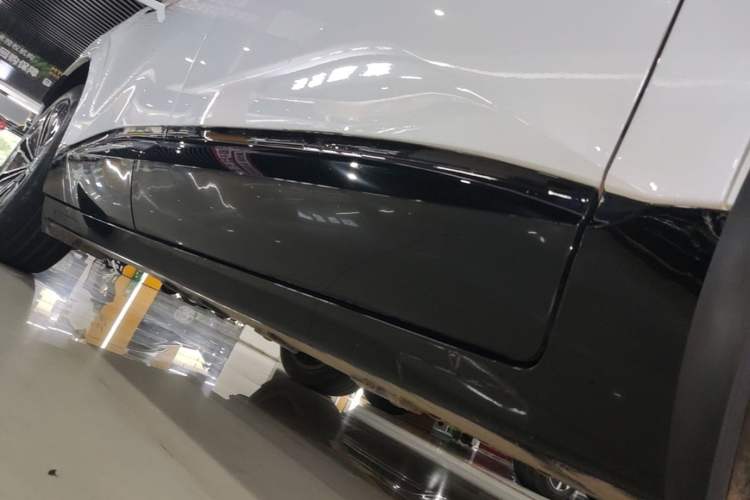 Used Avatr 07 2024 Max Extended-Range Edition Right Side Sill