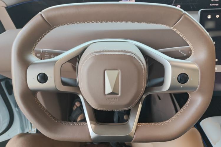 Used Avatr 07 2024 Pro+ All-Electric Version Steering Wheel