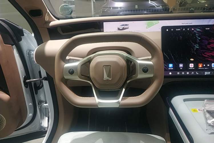 Used Avatr 07 2024 Pro+ All-Electric Version Steering Wheel