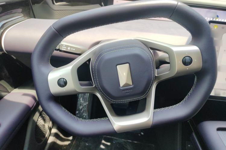 Used Avatr 07 2024 Pro+ All-Electric Version Steering Wheel
