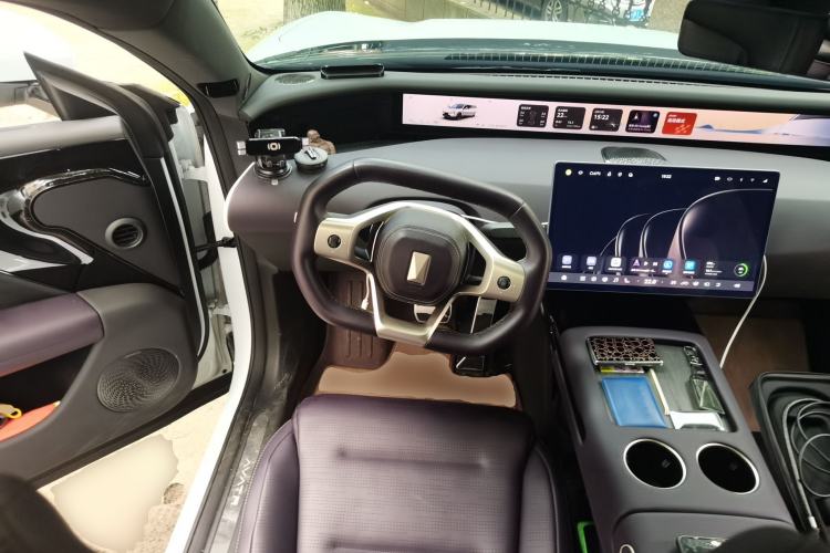 Used Avatr 07 2024 Pro+ All-Electric Version Steering Wheel