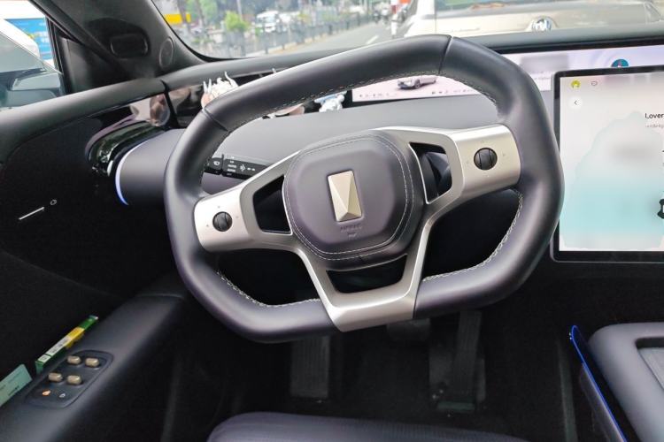 Used Avatr 07 2024 Max Extended-Range Edition Steering Wheel