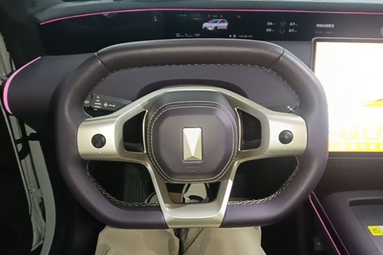 Used Avatr 07 2024 Pro+ All-Electric Version Steering Wheel