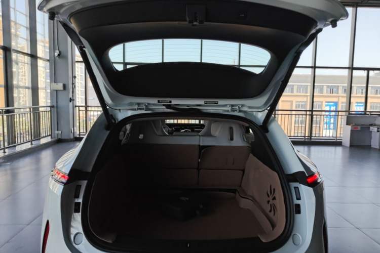 Used Avatr 07 2024 Pro+ All-Electric Version Trunk