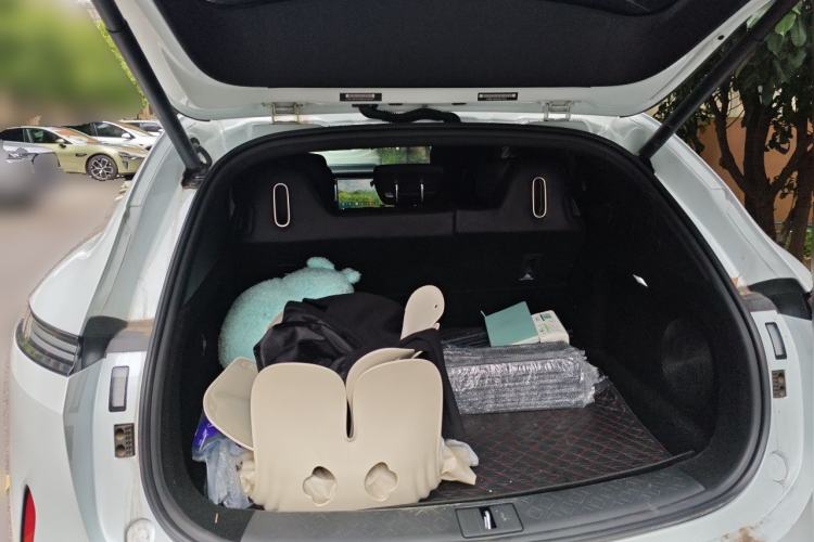 Used Avatr 07 2024 Pro+ Range-Extended Edition Trunk