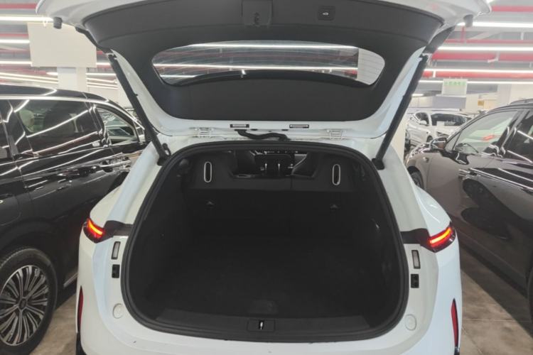 Used Avatr 07 2024 Pro+ All-Electric Version Trunk