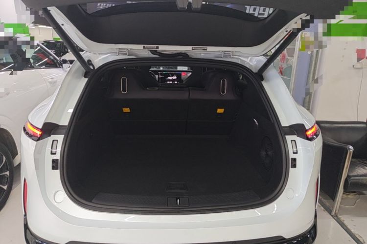 Used Avatr 07 2024 Pro+ All-Electric Version Trunk