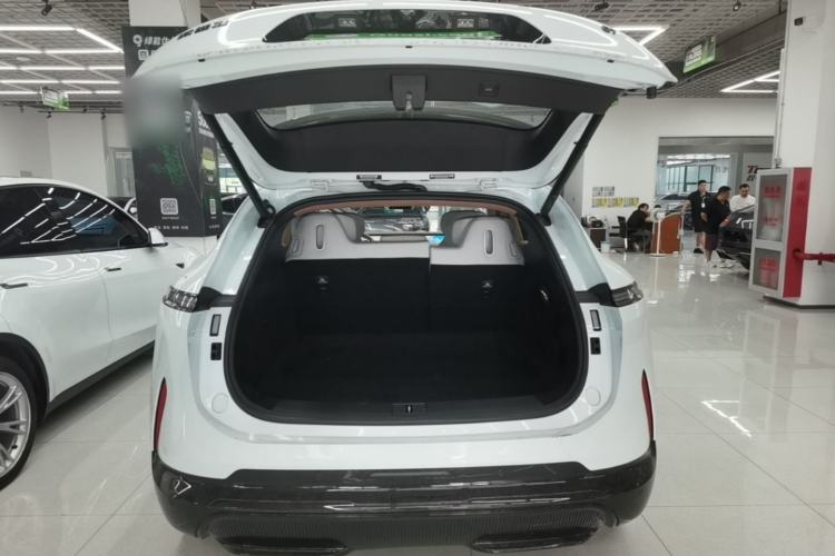 Used Avatr 07 2024 Max Extended-Range Edition Trunk