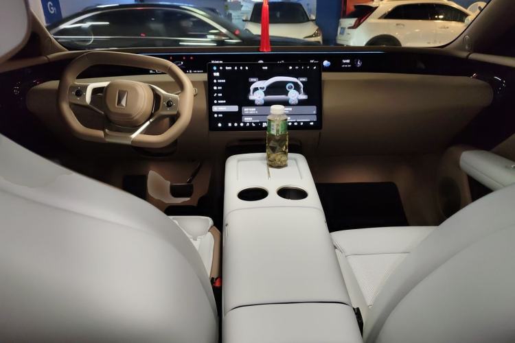 Used Avatr 07 2026 Max+ Pure-Electric Version Center Console