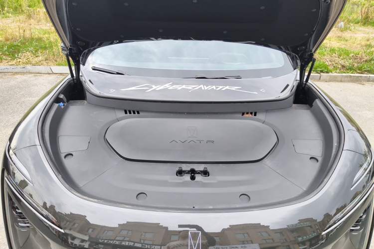 Used Avatr 07 2026 Elite Range-Extended Version 52.01kWh Engine Bay