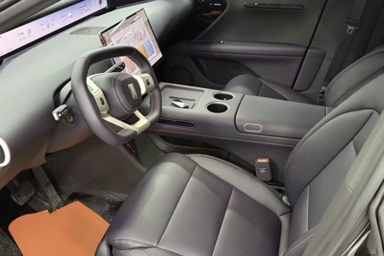 Used Avatr 07 2026 Elite Range-Extended Version 52.01kWh Interior 3