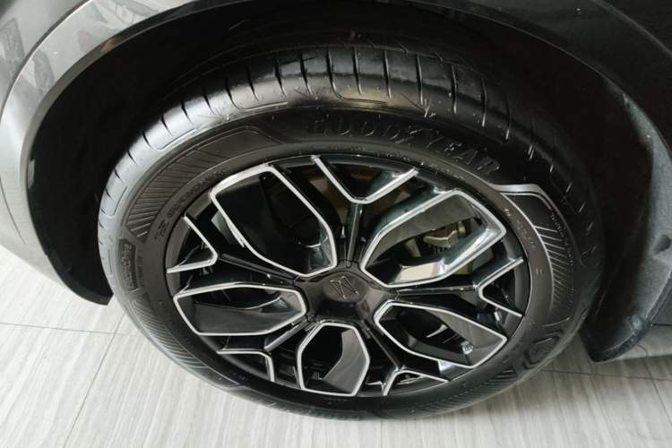 Used Avatr 07 2026 Elite Pure-Electric Version Left Front Wheel Hub
