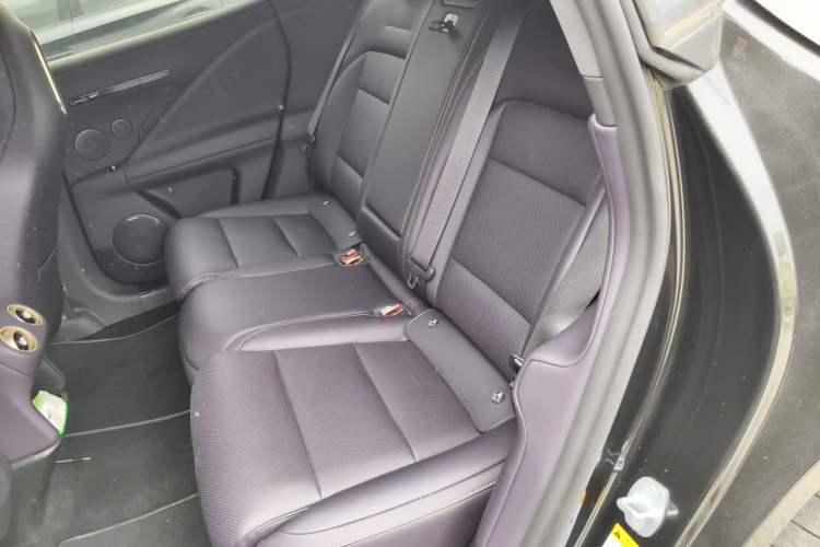 Used Avatr 07 2026 Elite Range-Extended Version 52.01kWh Left Rear Seat