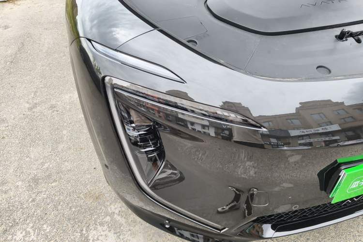 Used Avatr 07 2026 Elite Range-Extended Version 52.01kWh Right Front Headlight