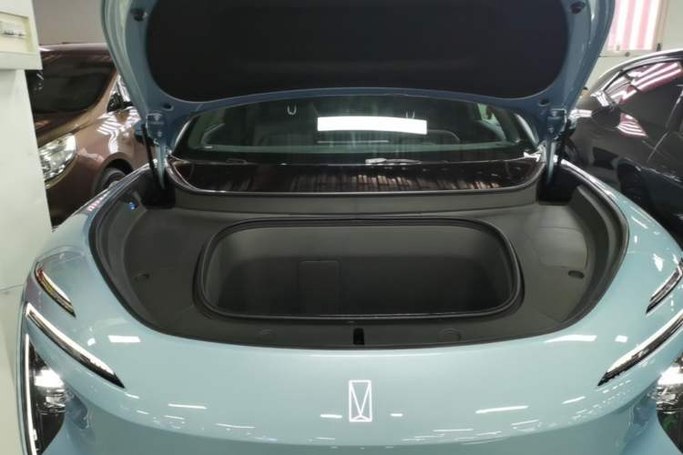 Used Avatr 07 2026 Ultra Pure-Electric All-Wheel-Drive Version Engine Bay