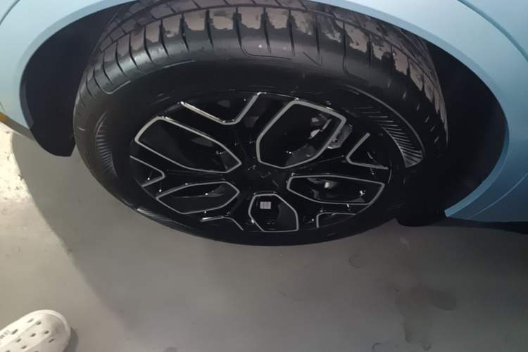 Used Avatr 07 2026 Ultra Pure-Electric All-Wheel-Drive Version Left Front Wheel Hub