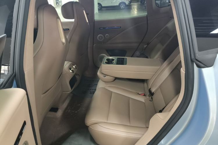 Used Avatr 07 2026 Ultra Pure-Electric All-Wheel-Drive Version Left Rear Seat