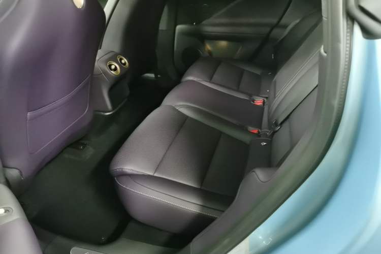 Used Avatr 07 2026 Ultra Pure-Electric All-Wheel-Drive Version Left Rear Seat