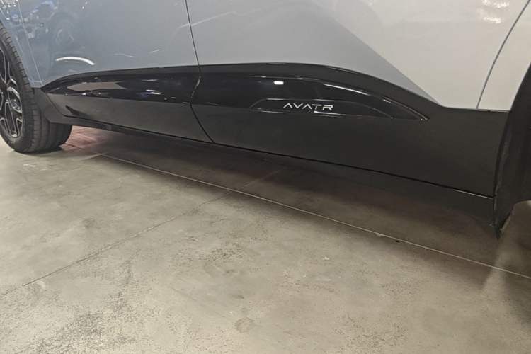 Used Avatr 07 2026 Ultra Pure-Electric All-Wheel-Drive Version Left Side Sill