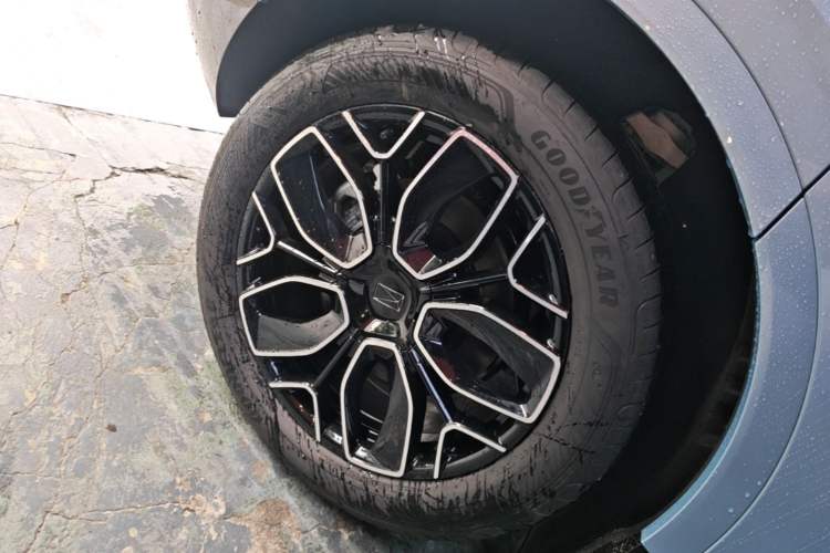 Used Avatr 07 2026 Max+ Pure-Electric Version Right Rear Wheel Hub