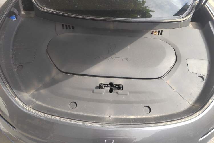 Used Avatr 07 2026 Max+ Range-Extended Version 52.01kWh Engine Bay