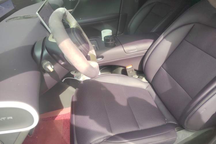 Used Avatr 07 2026 Max+ Range-Extended Version 52.01kWh Left Front Seat