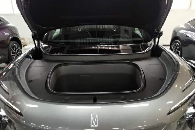 Used Avatr 07 2026 Ultra Pure-Electric All-Wheel-Drive Version Engine Bay