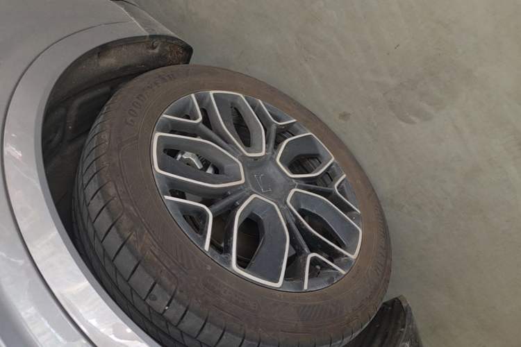 Used Avatr 07 2026 Ultra Pure-Electric All-Wheel-Drive Version Left Front Wheel Hub