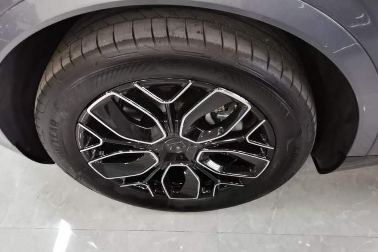 Used Avatr 07 2026 Ultra Pure-Electric All-Wheel-Drive Version Left Front Wheel Hub