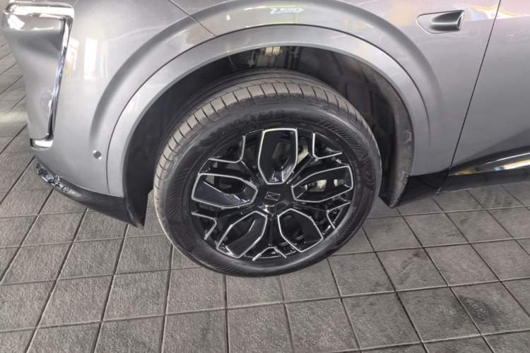 Used Avatr 07 2026 Ultra Pure-Electric All-Wheel-Drive Version Left Front Wheel Hub