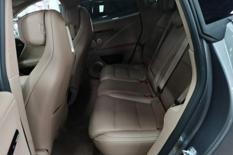 Used Avatr 07 2026 Ultra Pure-Electric All-Wheel-Drive Version Left Rear Seat