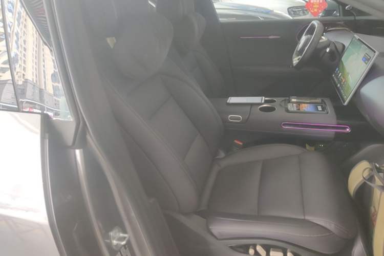 Used Avatr 07 2026 Ultra Pure-Electric All-Wheel-Drive Version Right Front Seat