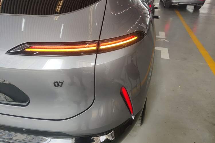 Used Avatr 07 2026 Ultra Pure-Electric All-Wheel-Drive Version Right Rear Taillight