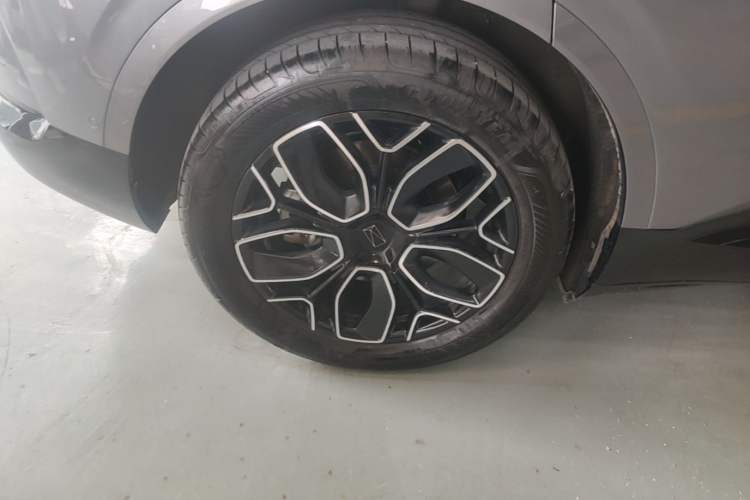 Used Avatr 07 2026 Ultra Pure-Electric All-Wheel-Drive Version Right Rear Wheel Hub