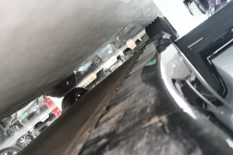 Used Avatr 07 2026 Ultra Pure-Electric All-Wheel-Drive Version Right Side Sill