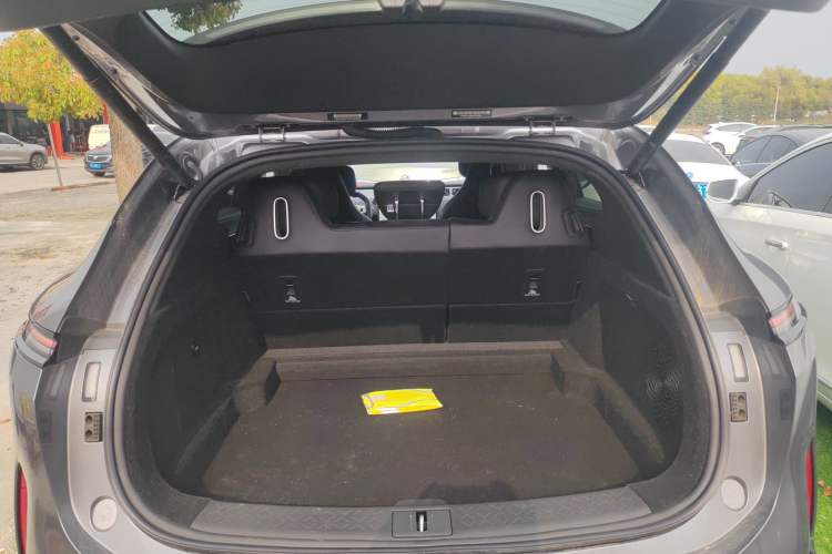 Used Avatr 07 2026 Ultra Pure-Electric All-Wheel-Drive Version Trunk